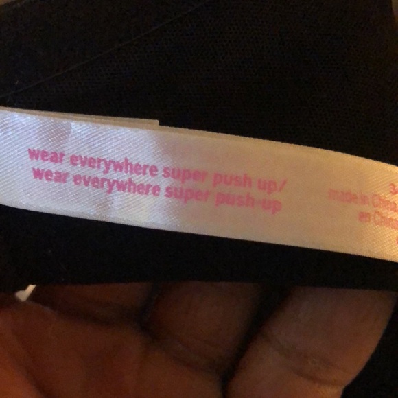 VICTORIA’S SECRET Black Wear Everywhere Super Push up padded bra. Size 34 DD. - Picture 9 of 9